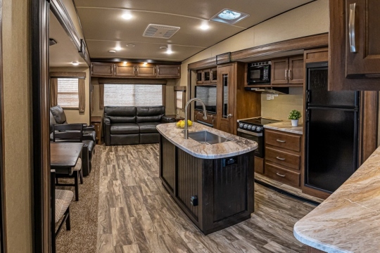 Grand Design 5th Wheel single artiste trailer available for film productions in Bulgaria, Greece and Romania