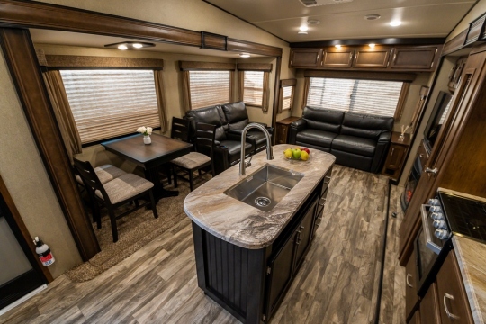 Grand Design 5th Wheel single artiste trailer available for film productions in Bulgaria, Greece and Romania
