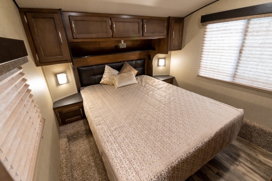 Grand Design 5th Wheel single artiste trailer available for film productions in Bulgaria, Greece and Romania